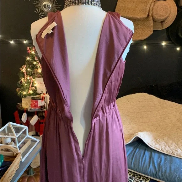 Like New Ann Taylor Loft Elegant Plum Sleeveless Dress size 8 - Picture 6 of 8